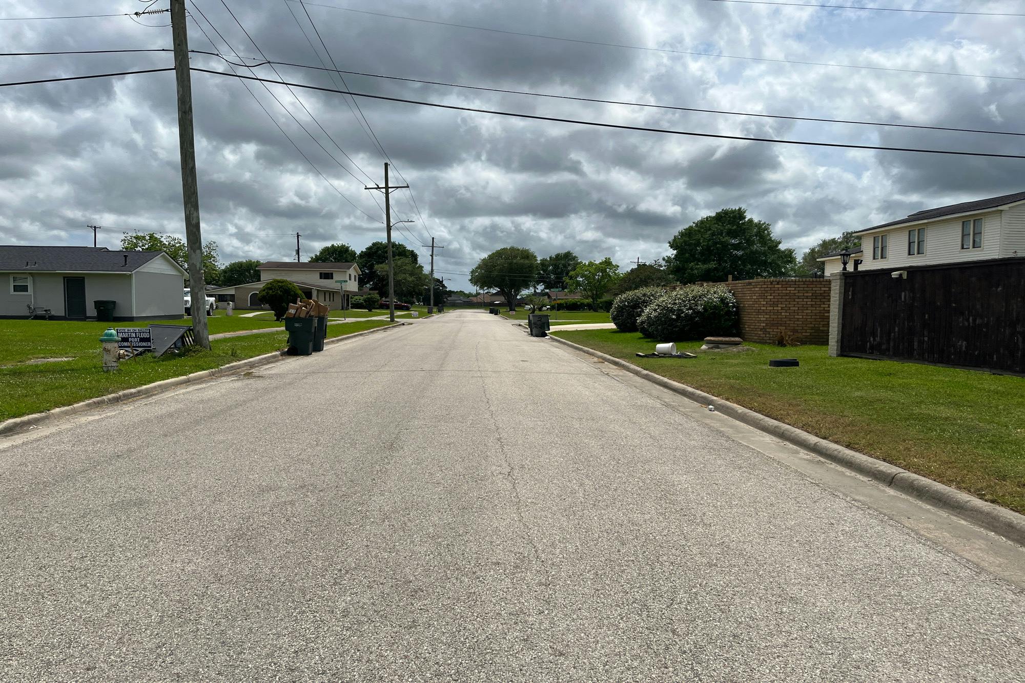 Cambridge St, Port Arthur, TX 77640