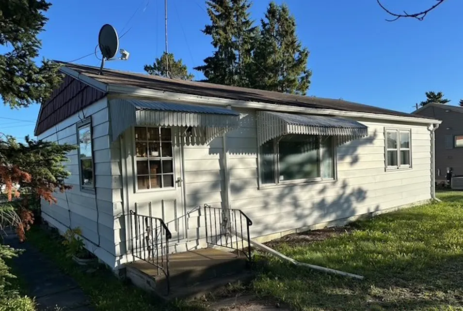 512 S Memorial Dr Buhl, MN 55713, St. Louis County