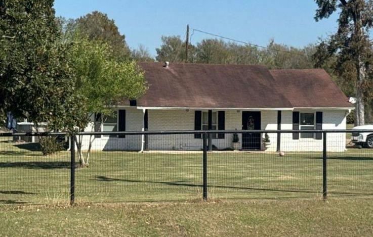 Business 6 , Navasota, TX 77868