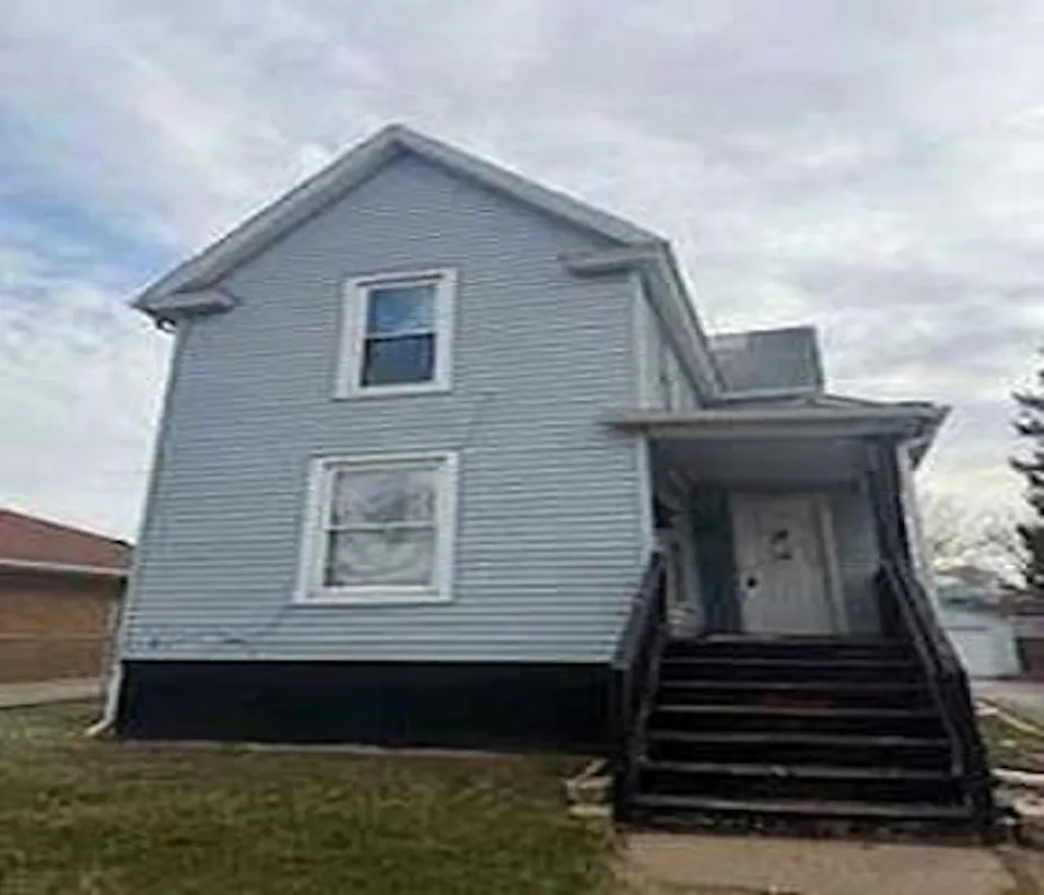 623 N Jackson St Waukegan, IL 60085, Lake County