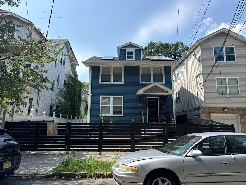 107 S Munn Avenue