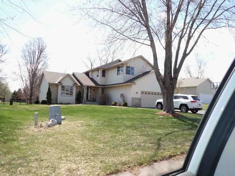 9828 Greenspruce Ave N Brooklyn Park, MN 55443, Hennepin County