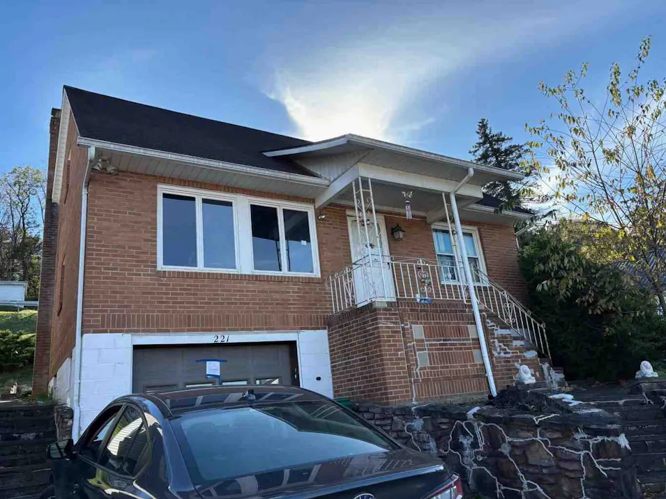 221 Frazier St Johnstown, PA 15906, Cambria County