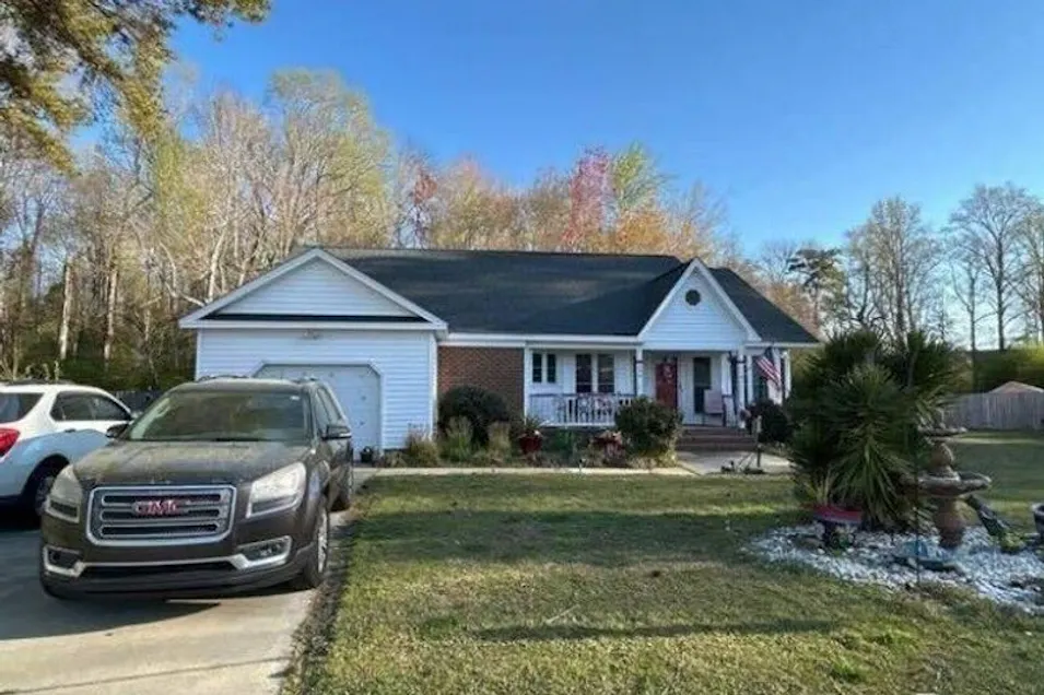 304 Sycamore Branches C Winterville, NC 28590, Pitt County