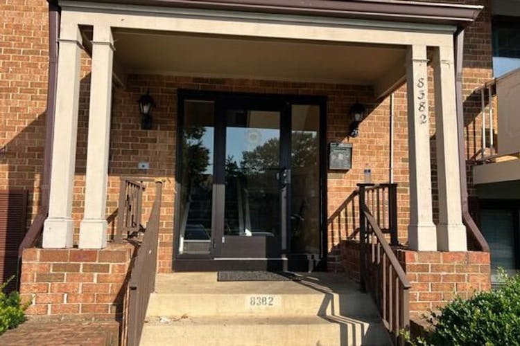 8382 Brockham Dr Apt F Alexandria, VA 22309, Fairfax County