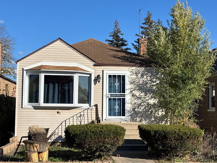 12343 S. Aberdeen St. Calumet Park, IL 60827, Cook County