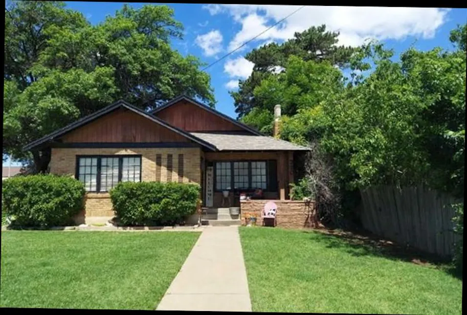 720 S Koogle Clarendon, TX 79226, Donley County
