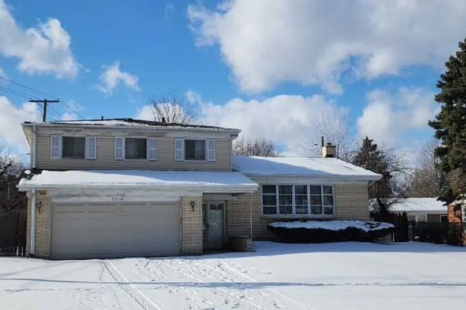 2518 S Cedar Glen Dr Arlington Heights, IL 60005, Cook County