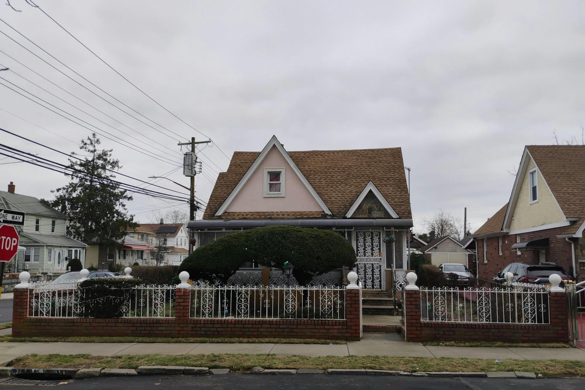 220th Pl, Laurelton, NY 11413
