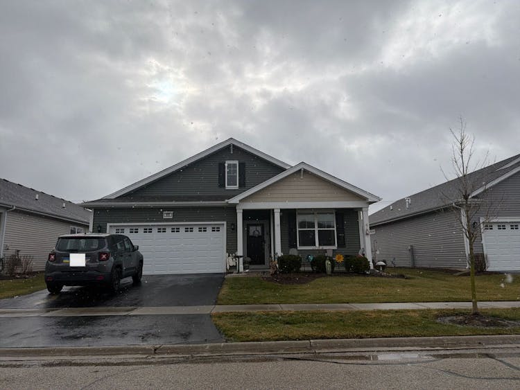 949 Crestview Ln Pingree Grove, IL 60140, Kane County