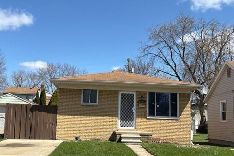 2140 Olive Ave Lincoln Park, MI 48146, Wayne County