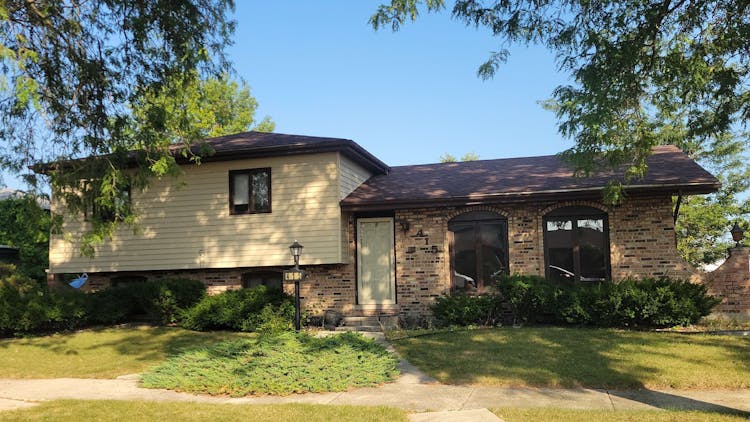 415 South Harper Avenue Glenwood, IL 60425, Cook County