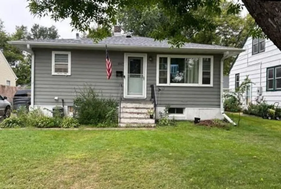 1017 9th St N Moorhead, MN 56560, Clay County