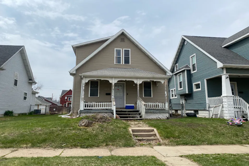 804 N St SW Cedar Rapids, IA 52404, Linn County