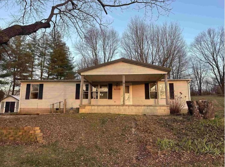 7685 N Country Rd 550 Grandview, IN 47615, Spencer County