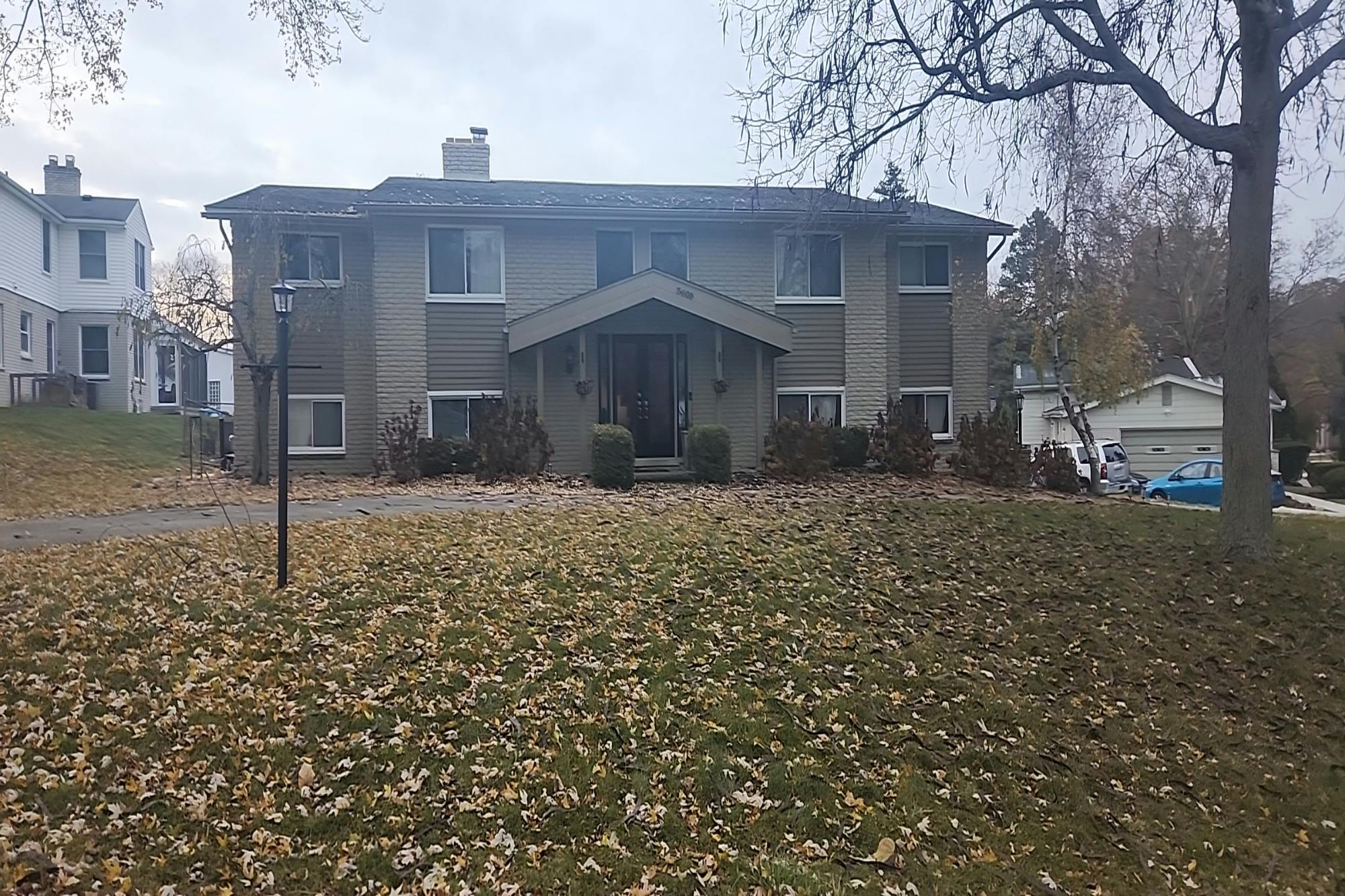 Raven Rd, Bloomfield Hills, MI 48301
