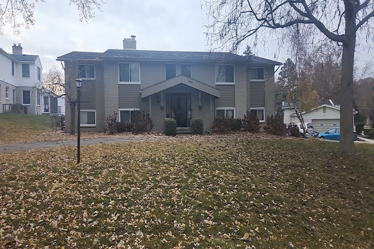 5669 Raven Rd Bloomfield Hills, MI 48301-1049, Oakland County