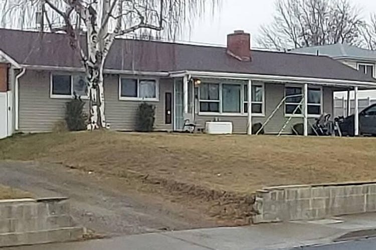 1205 2nd Ave Zillah, WA 98953, Yakima County