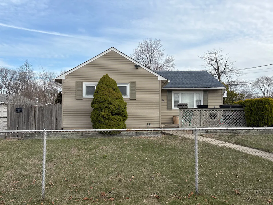 25 East Maple Street Central Islip, NY 11722, Suffolk County