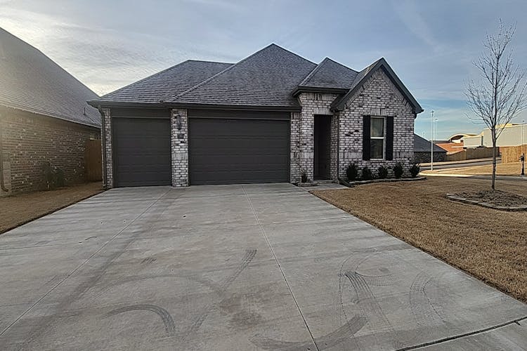 7303 E Oakridge Ct Broken Arrow, OK 74014, Wagoner County