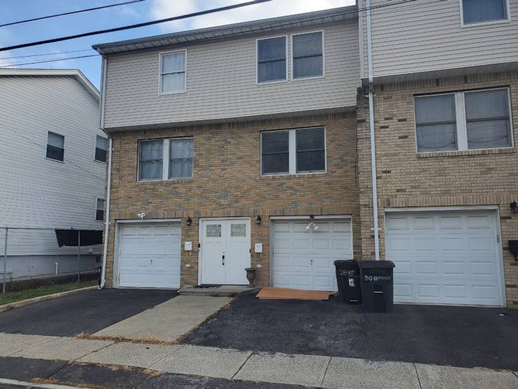 28 Hoffman Pl Irvington, NJ 07111, Essex County