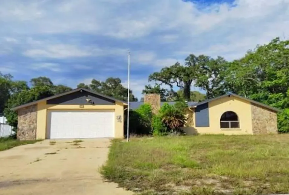 1418 Valiant Ave Spring Hill, FL 34608, Hernando County