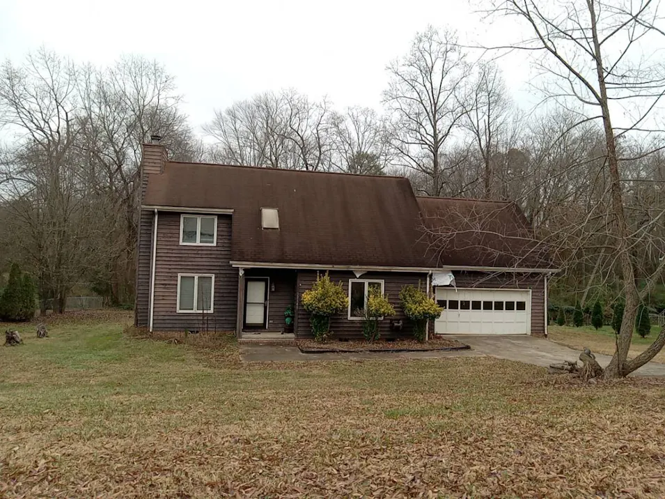 2140 21st St NE Hickory, NC 28601, Catawba County