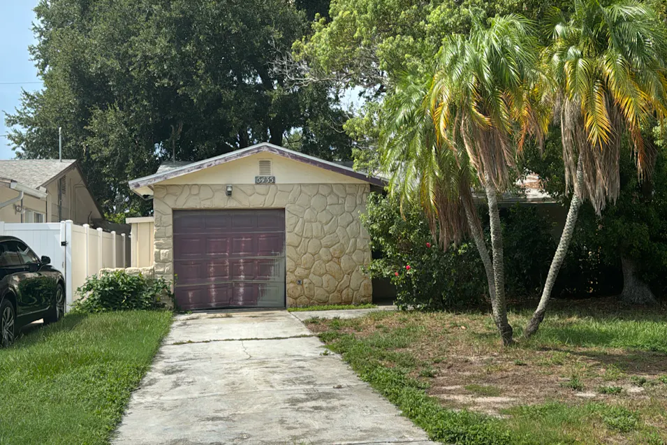 5435 18th Ave N Saint Petersburg, FL 33710, Pinellas County