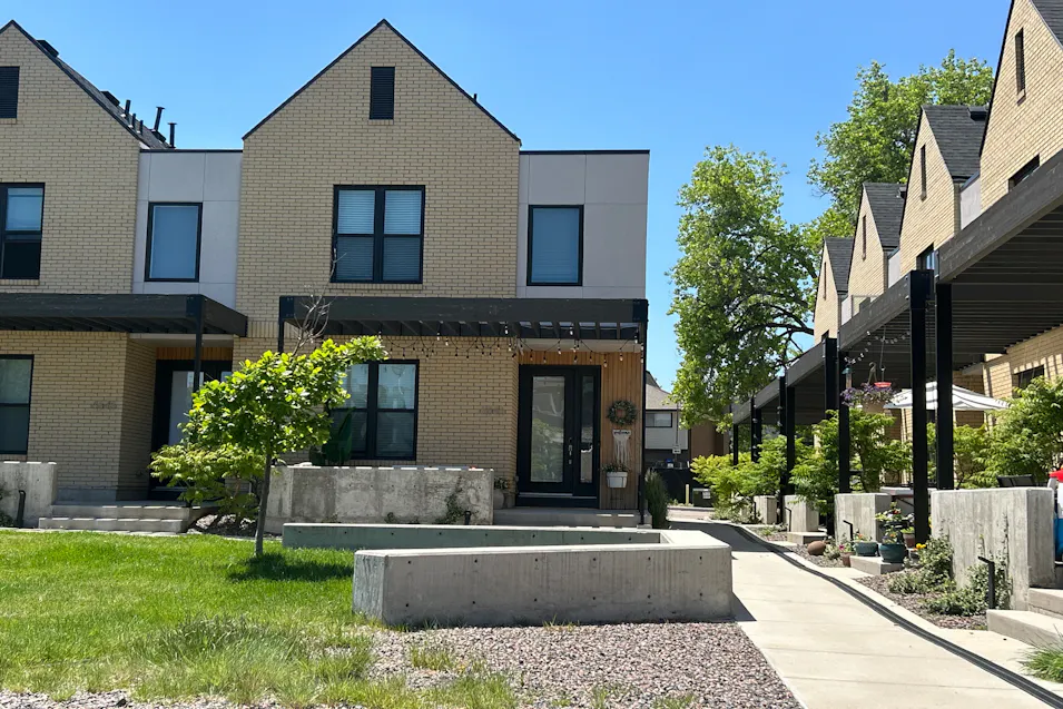 6846e Archer Dr Denver, CO 80230, Denver County