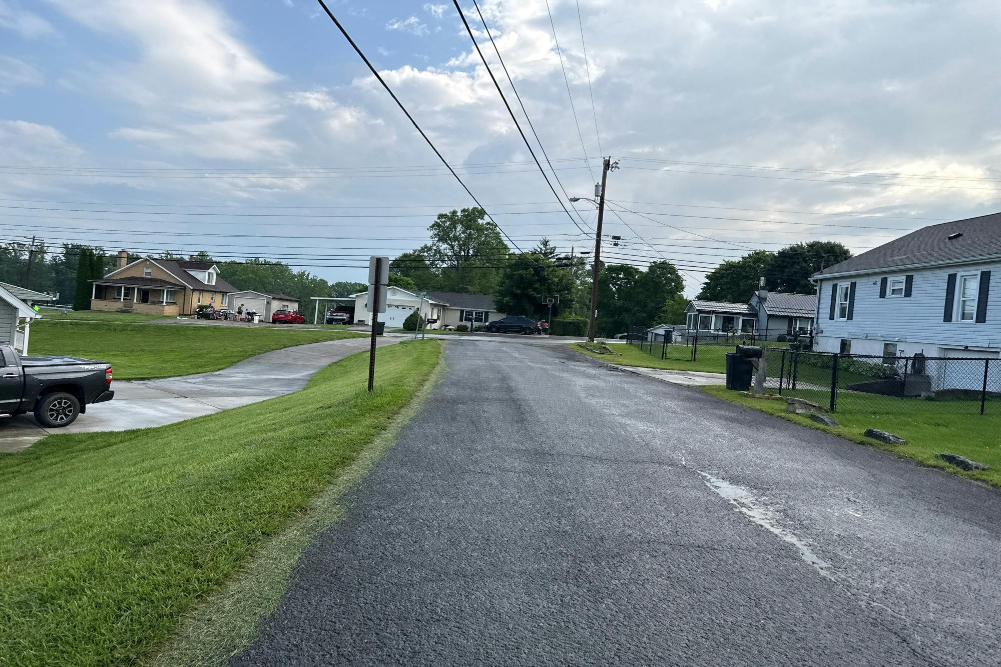 Riverwood Cir, Fairmont, WV 26554