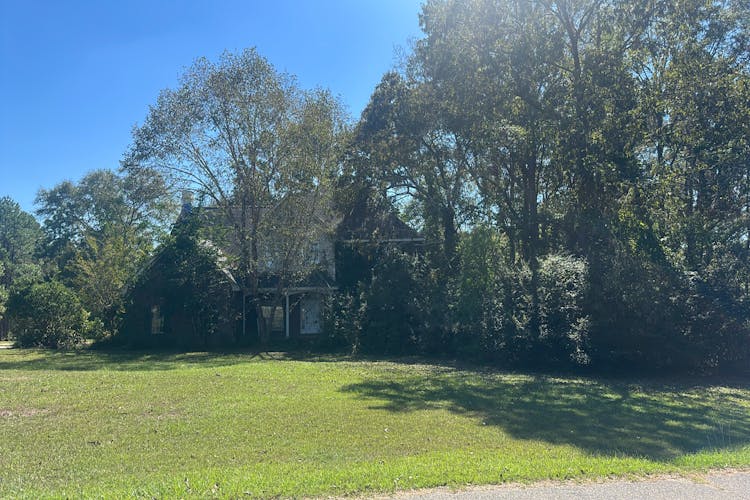 339 Woodstone Dr Hattiesburg, MS 39402, Lamar County