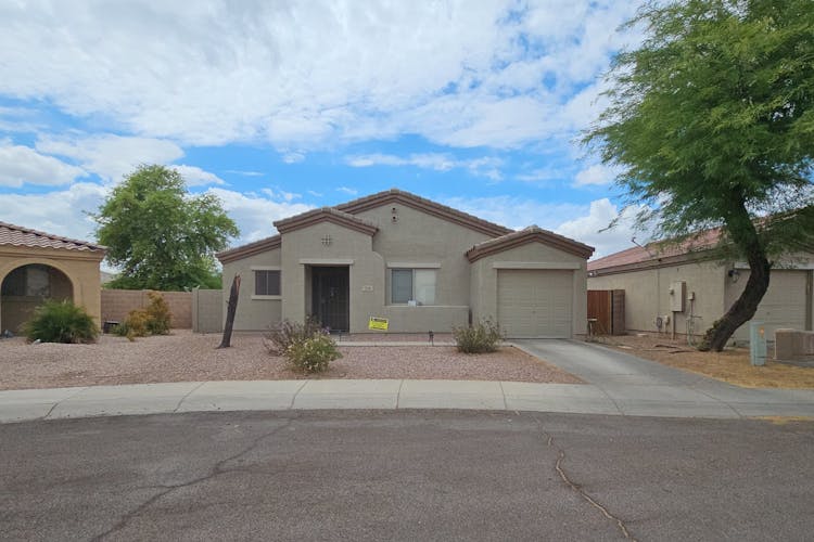 7118 S 37th Glen Phoenix, AZ 85041, Maricopa County