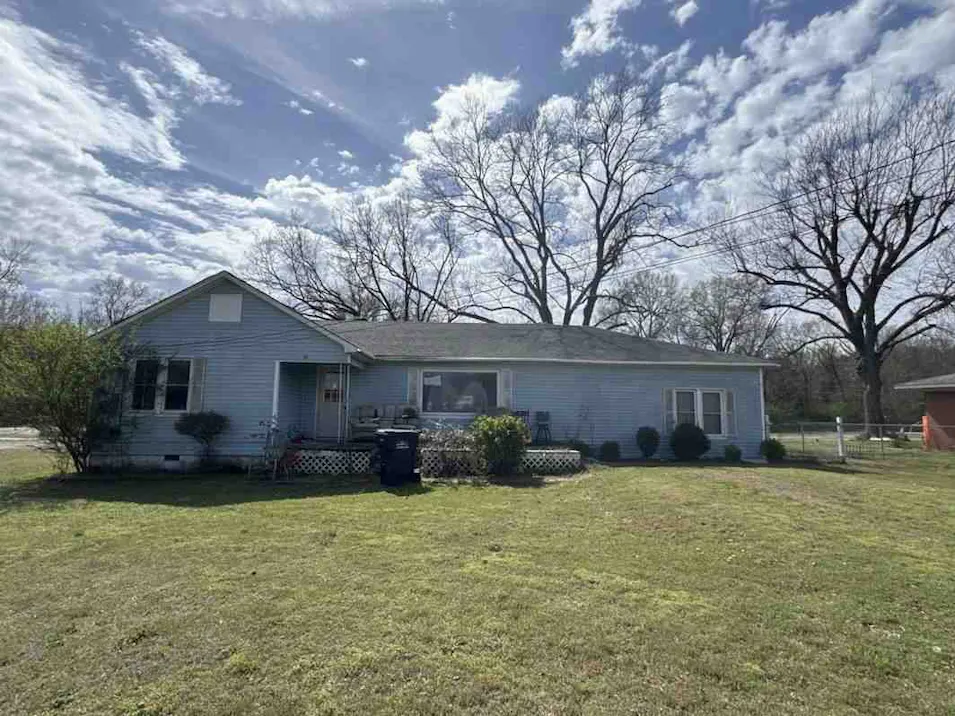 901 SW 3rd Street Atkins, AR 72823, Conway County