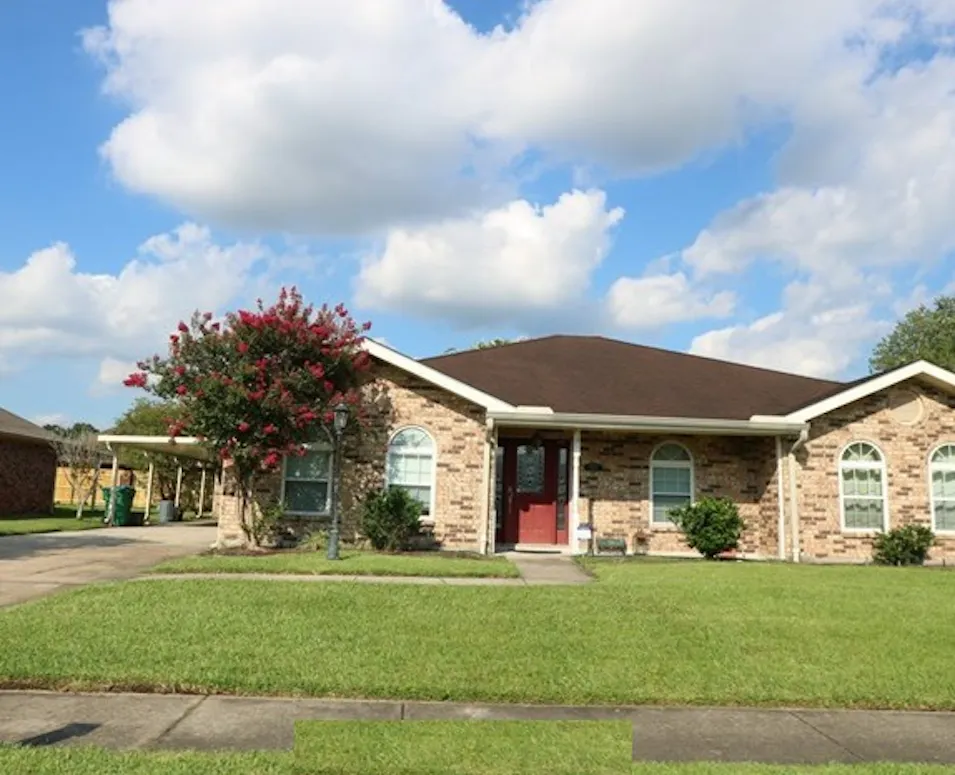 2537 W Friendship Dr Harvey, LA 70058, Jefferson County