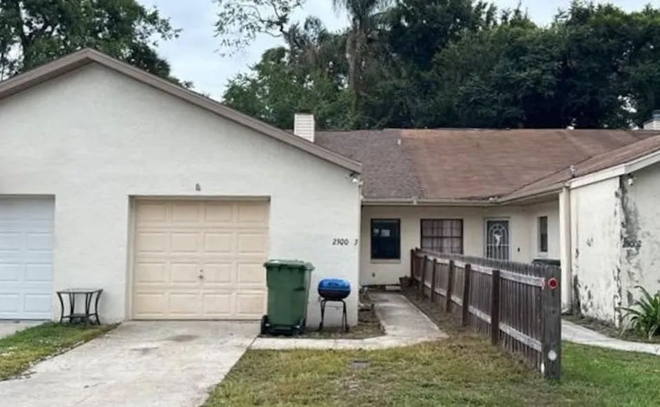 2300 Jobbins Drive Unit 3 Leesburg, FL 34748, Lake County