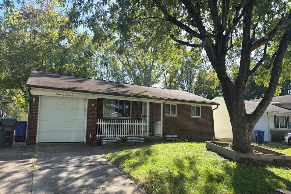 2656 Denmark Rd Columbus, OH 43232, Franklin County