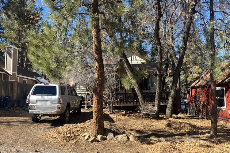 268 Leonard Ln Sugarloaf, CA 92386, San Bernardino County