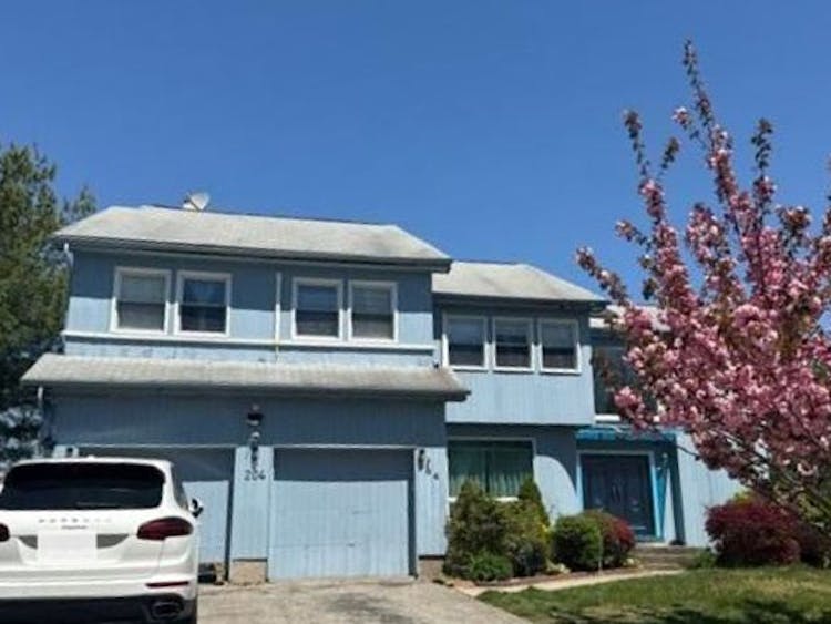 204 Carnation Drive, Farmingdale Aka East Farmingdale, Ny 11735 Farmingdale, NY 11735, Suffolk County