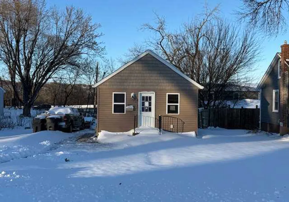 512 W 6th St Mankato, MN 56001, Blue Earth County