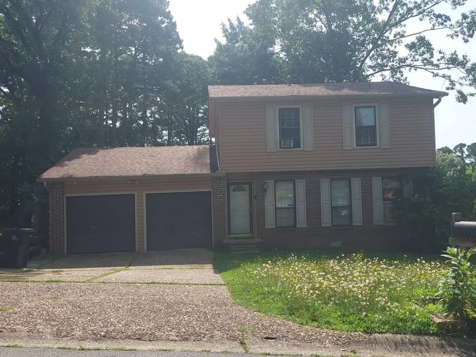 17 Karon Ct. Little Rock, AR 72205, Pulaski County