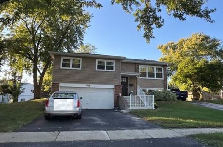 7728 Dalewood Parkway Woodridge, IL 60517, Dupage County