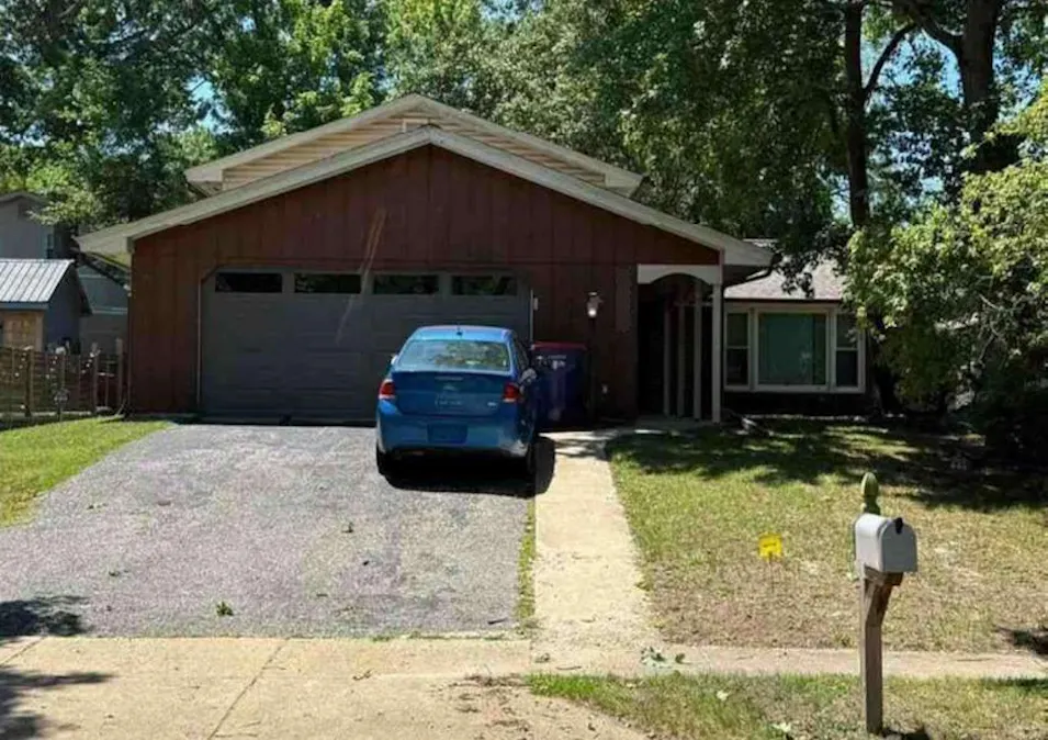 6008 Suzanne Rd Waldorf, MD 20601, Charles County