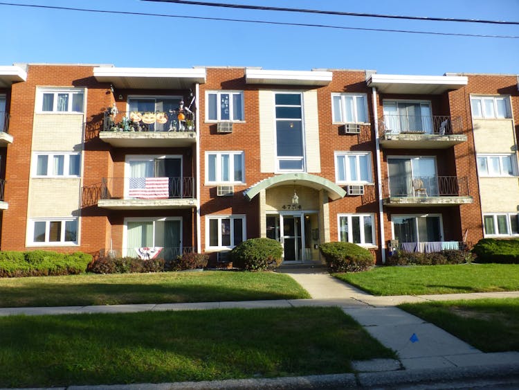 4750 W 101st St Unit 3c Oak Lawn, IL 60453, Cook County
