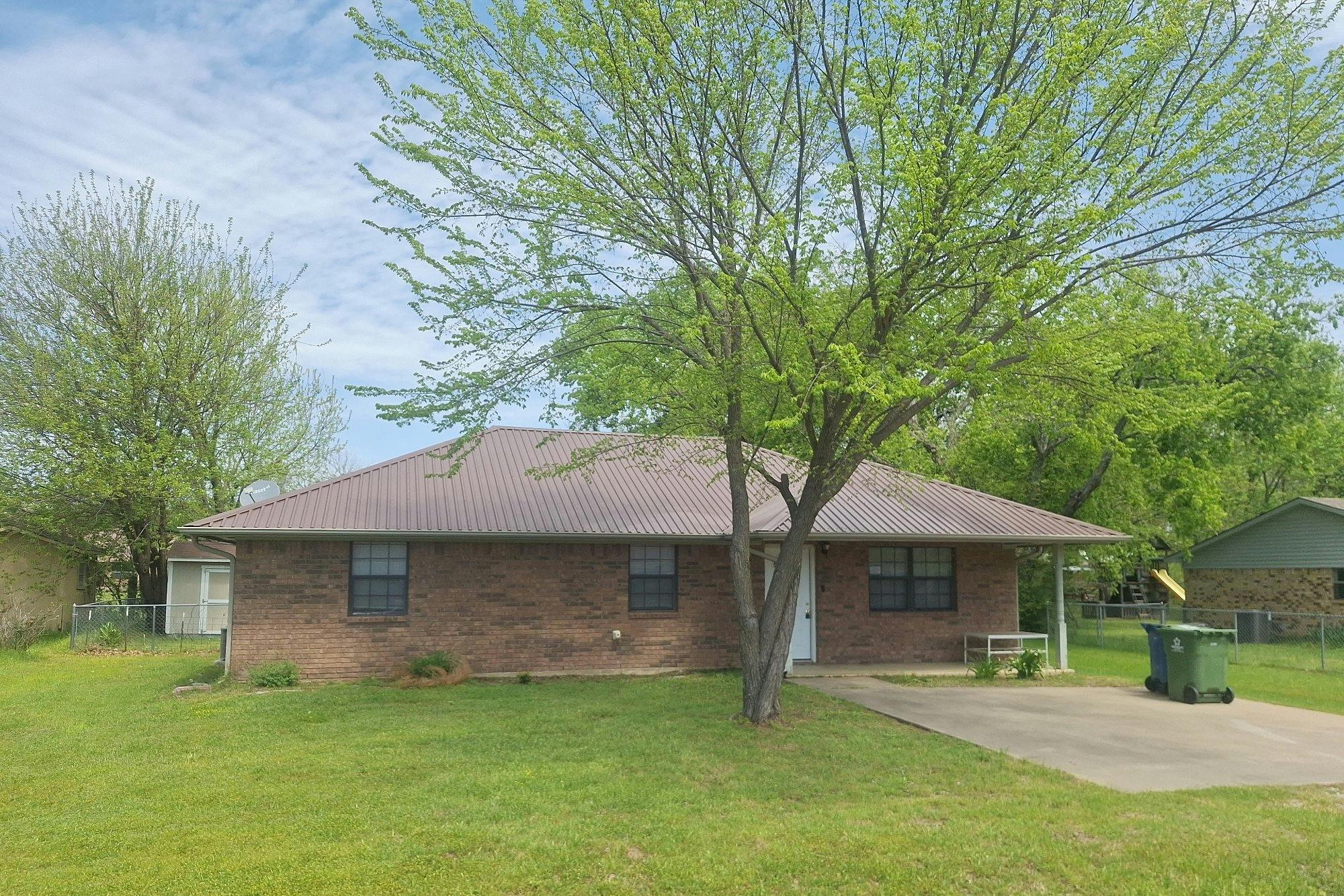 Reeves St, Collinsville, TX 76233