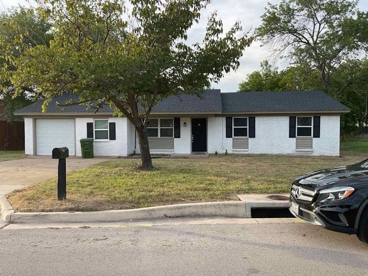 1901 SE 12th Street Mineral Wells, TX 76067, Palo Pinto County