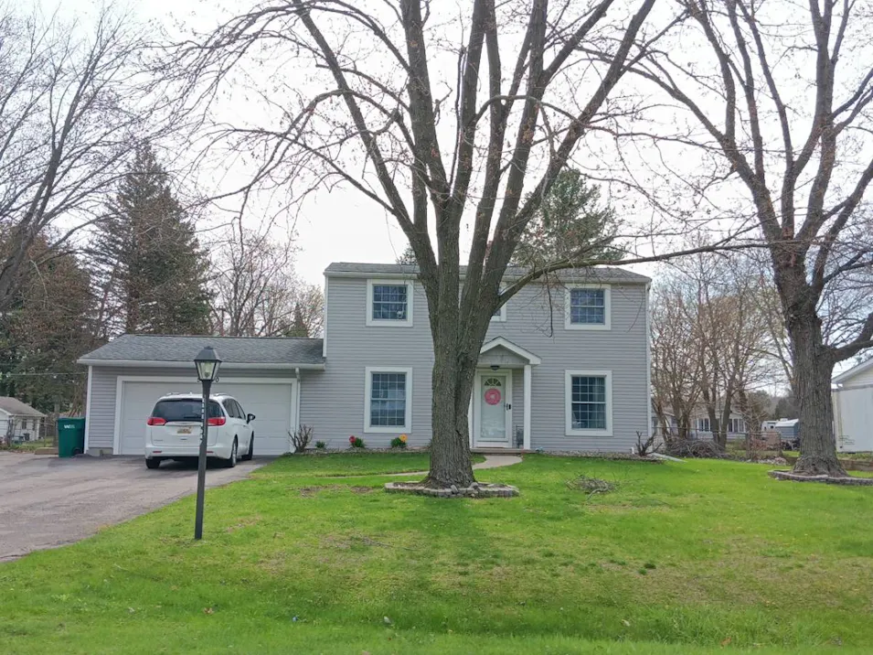 5380 River Ridge Dr Flushing, MI 48433, Genesee County