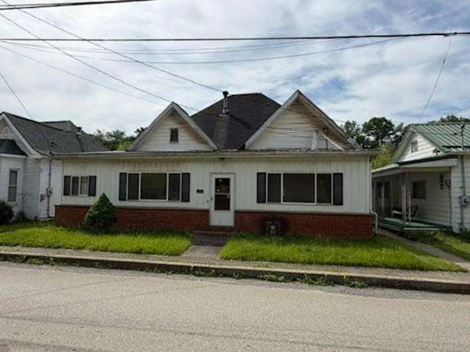 228 Main St Worthington, WV 26591, Marion County