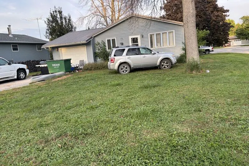 8th St, Dakota City, IA 50529 #1