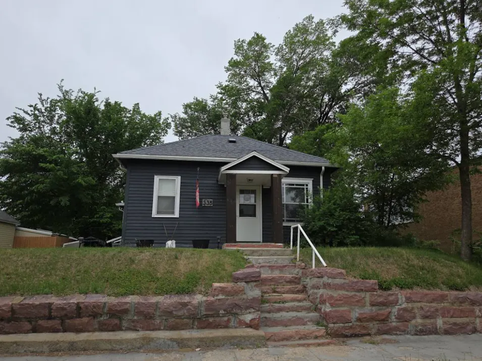 335 N Main Ave Garretson, SD 57030, Minnehaha County