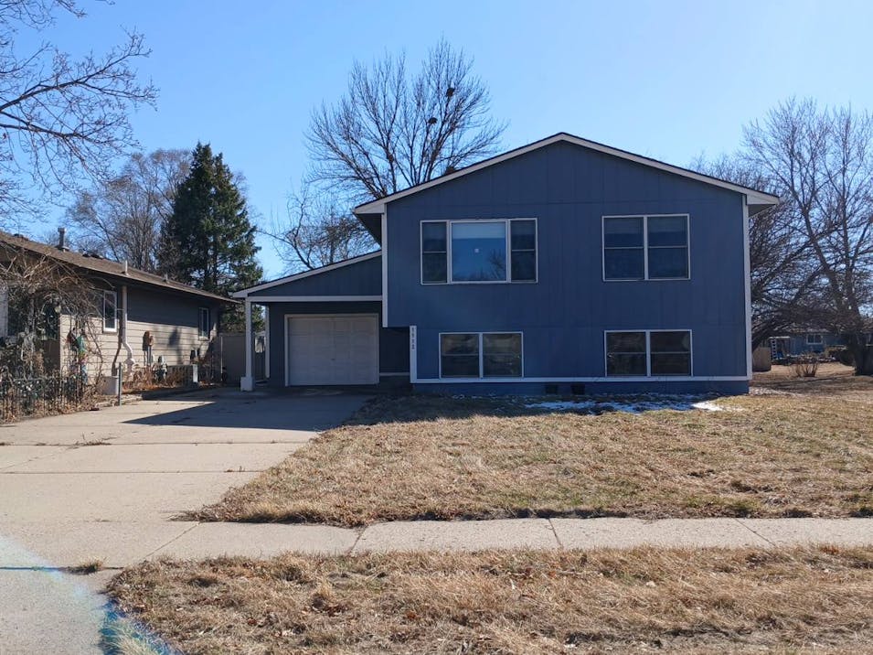 1113 E 14th St Yankton, SD 57078, Yankton County